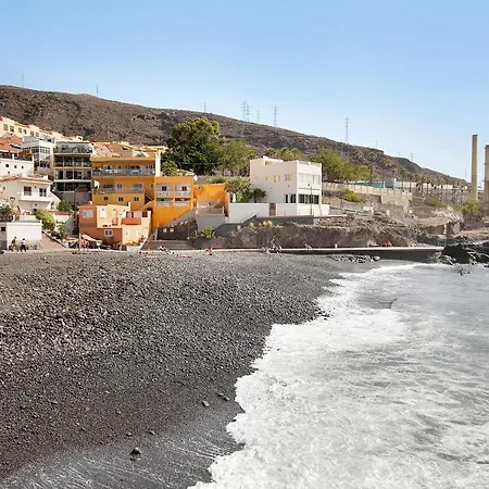 By The Beach Ii * Candelaria